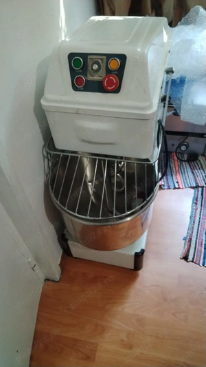 Vand malaxorul stare buna 