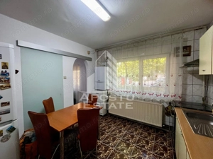 Apartament 3 camere,parter inalt,centrala proprie, zona Lipovei - imagine 12