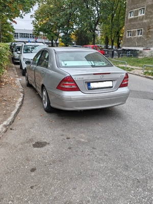 Mercedes Benz C-Class C200 W203  - imagine 2