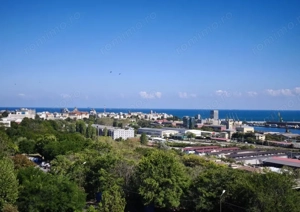 Apartament 2 camere | zona Centrala | Vedere spre port - imagine 2