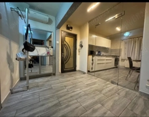 Propietar vând apartament 3 camere decomandat, confort 1