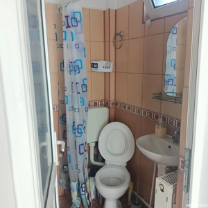 îIchiriere garsonieră - imagine 7