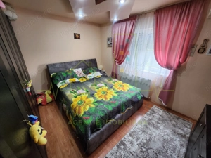 Centrala proprie. Acoperis nou. Mobilat. Model mare. Transformat in 3 camere. - imagine 6