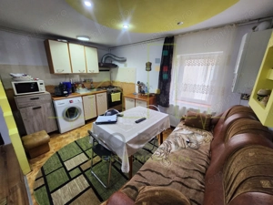 Centrala proprie. Acoperis nou. Mobilat. Model mare. Transformat in 3 camere. - imagine 2