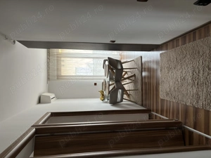 Persoană fizică, vând apartament cu 2 camere de 52 mp+8,8 mp balcon