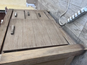 Dulap și scaune bar - imagine 3