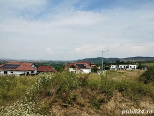 Vand parcela teren intravilan 