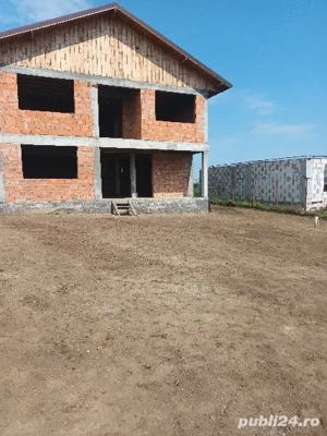 Vind casă la Roșu  Sat-Costi