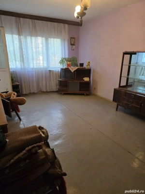 Ap. 2 cam. decomandat, etaj 2, Sid - Vest