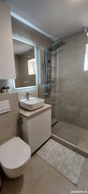 Calea Moldovei ! 3 Camere! 2  Balcon! Lift NOU! Parcare