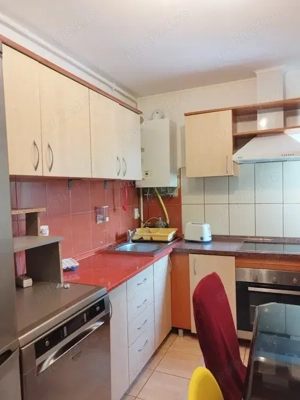 Inchiriez apartament 2 camere,etaj 4 strand