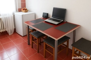 De închiriat   Garsonieră modernă, complet mobilată și utilată - imagine 3    De închiriat   Garsonieră modernă, complet mobilată și utilată - imagine 3