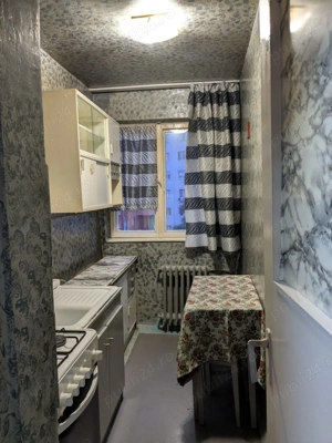 Proprietar vand apartament cu 3 camere semidecomandat - imagine 4