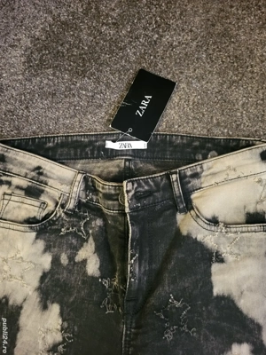 De vanzare blugi zara