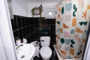 Vânzare pensiune renovată 2025 – 6 camere, Corbșori (Poenari) - imagine 13