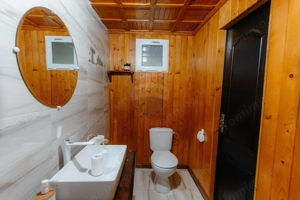 Vânzare pensiune renovată 2025 – 6 camere, Corbșori (Poenari) - imagine 11