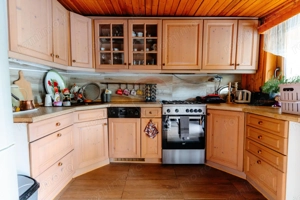 Vânzare pensiune renovată 2025 – 6 camere, Corbșori (Poenari) - imagine 7