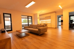 ISHO - PROPRIETAR - 3 camere, utilat, mobilat, balcon mare