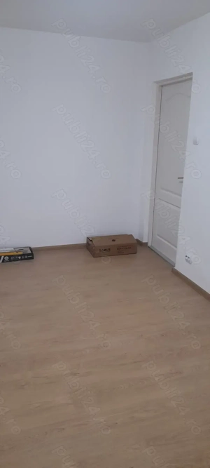 Vand apartament cu doua camere la parter - imagine 5