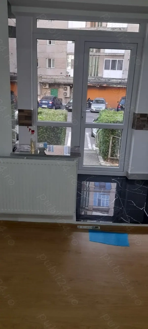 Vand apartament cu doua camere la parter