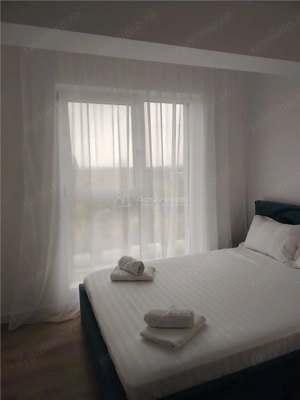 Apartament cu 3 camere, complet mobilat si utilat, in bloc nou