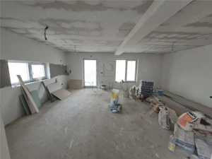 Duplex personalizare interioara - 388 mp teren - zona excelenta langa 4 benzi - 2 dormitoare si livi - imagine 5