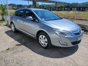 Opel Astra J 2012 - imagine 2