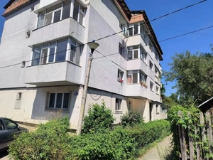 Apartament 3 camere de vanzare in Curtea de Arges zona Confectii