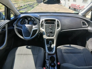 Opel Astra J 2012 - imagine 8