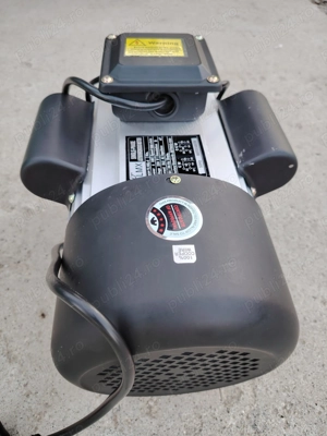 Motor electric Lmx inverter 5.5 kw pentru orice tip de elevator pe 380 v - imagine 2