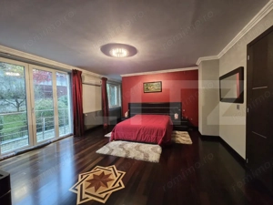 Vile  cu piscina exclusivista de vanzare in zona  Grand Hotel Italia - imagine 13