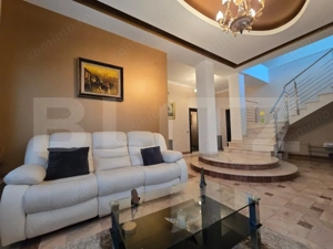 Vile  cu piscina exclusivista de vanzare in zona  Grand Hotel Italia - imagine 9