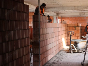 Apartament 3 camere, 75 mp utili + balcon, orientare Estica - imagine 17