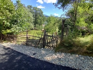 De vânzare teren intravilan in zona de munte