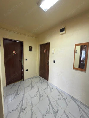 Vand apartament cu o camera - imagine 4