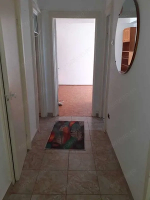 Centru, Str 9 Mai - Precista, Apartament cu 3 camere semidecomandat - imagine 6