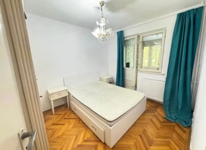 Zona Dacia ... 4 camere cu centrala ... etaj intermediar