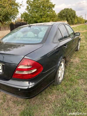 Vand Mercedes E 220  - imagine 3