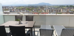 Apartament 2 camere tip penthouse cu terasă panoramică – zona Coresi - imagine 8
