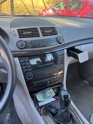 Vând Mercedes E clas