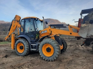 JCB 3Cx 2020  - imagine 2