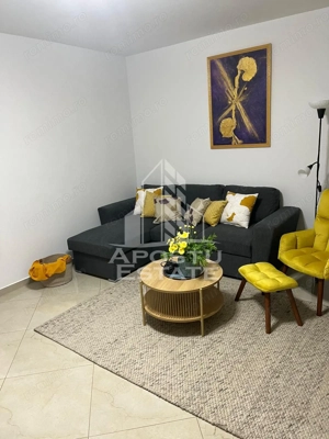 Apartament cu 2 camere, curte proprie, centrala si loc de parcare - imagine 2