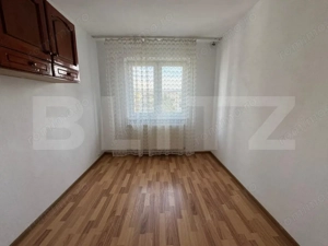 Apartament cu 3 camere, semidecomandat 47 mp