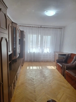 De vanzare Apartament cu 3 camere Iasi zona Mircea cel Batran