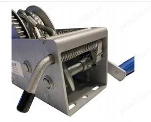 Cel mai puternic troliu manual profesional HUSAR WINCHBST RS 4500 lbs(trage 2000 kg) - imagine 2