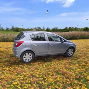 Vând Opel Corsa 2010 - Ideal pentru Oraș! Consum Mic! - imagine 3