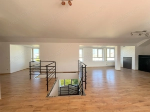Apartament 4 camere, deosebit – mansardă spațioasa - imagine 4