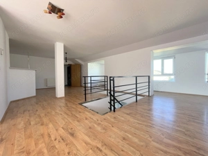 Apartament 4 camere, deosebit – mansardă spațioasa - imagine 9