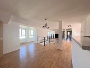 Apartament 4 camere, deosebit – mansardă spațioasa - imagine 10