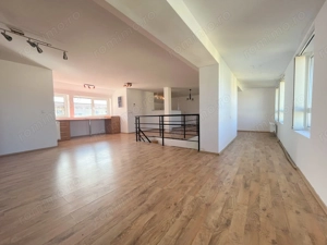 Apartament 4 camere, deosebit – mansardă spațioasa - imagine 7